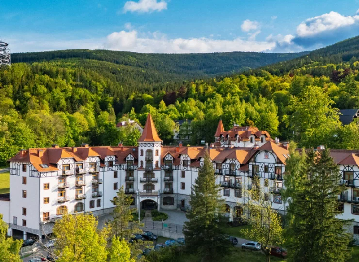 Hotel Buczyński jest położony w malowniczej miejscowości Świeradów-Zdrój
