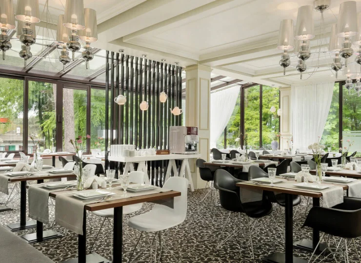 Posiłki są podawane w formie bufetu