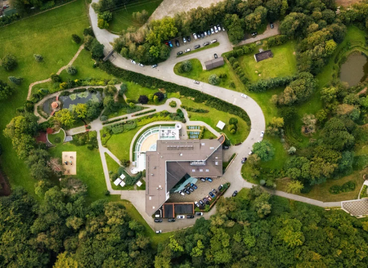 Widok hotelu Belweder z lotu ptaka