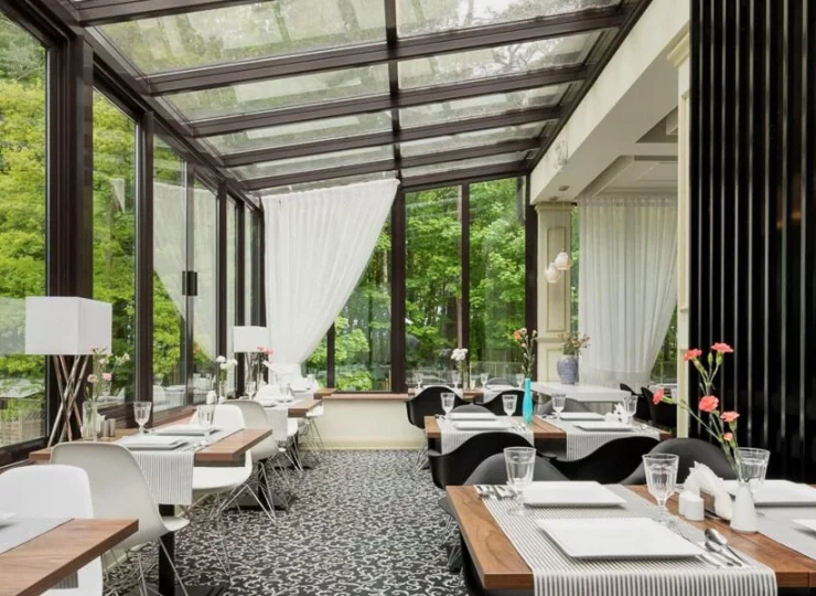 Grand Gryf przygotowuje dla gości śniadania i obiadokolacje