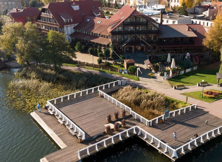 Gościniec Molo w Mrągowie to kameralny hotelik wprost nad jeziorem Czos