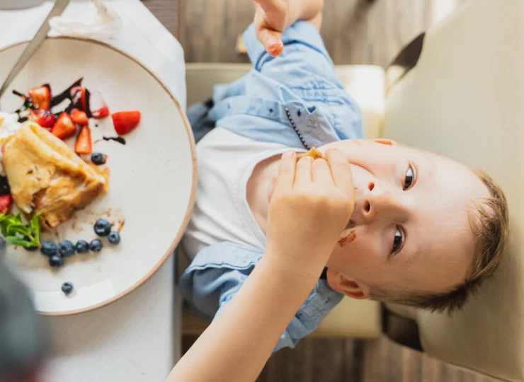 W restauracyjnym menu są specjalne posiłki dla dzieci