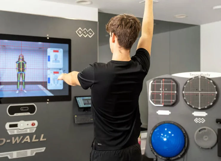 D-Wall to interaktywne urządzenie diagnostyczno-treningowe