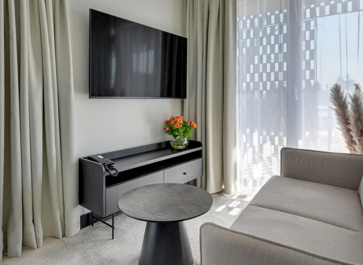 W apartamencie superior jest część wypoczynkowa
