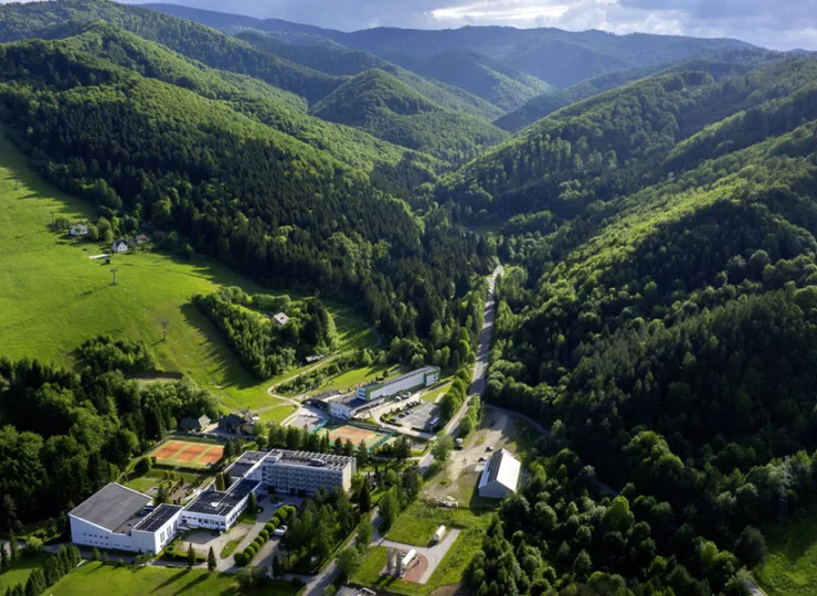 Perła Południa to pełen atrakcji hotel nad Popradem w Beskidzie Sądeckim