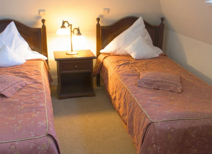 Wnętrze sypialni w pokoju studio