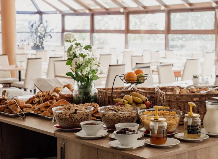 W ciągu dnia można zamówić też potrawy z karty