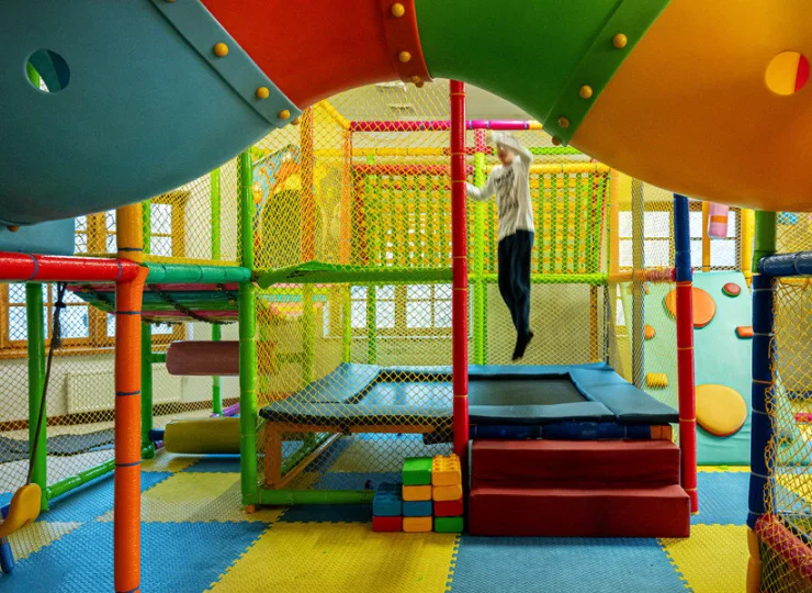 Dla dzieci przygotowano 2 sale zabaw