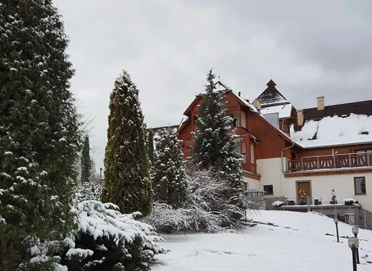 Hotel Concordia *** blisko Jeleniej Góry jest położony w spokojnej okolicy