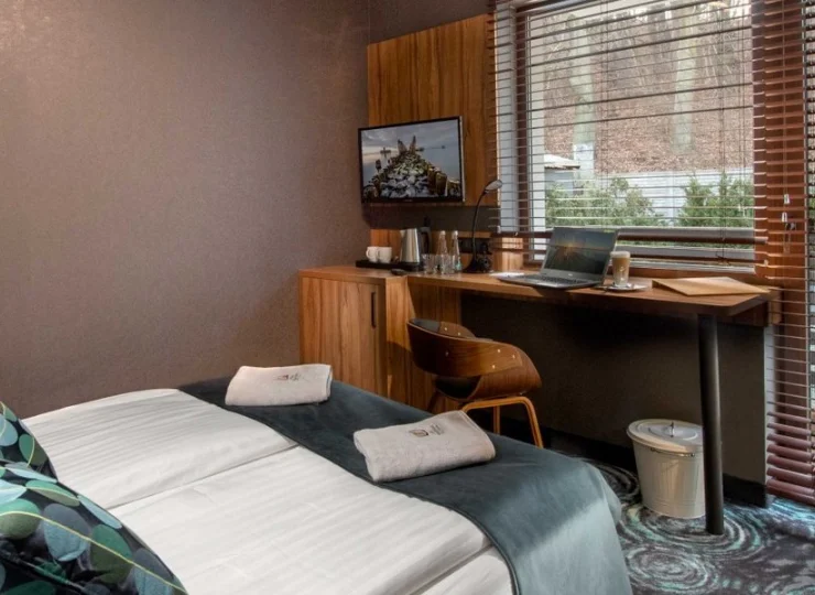 Pokój Deluxe Double ma balkon