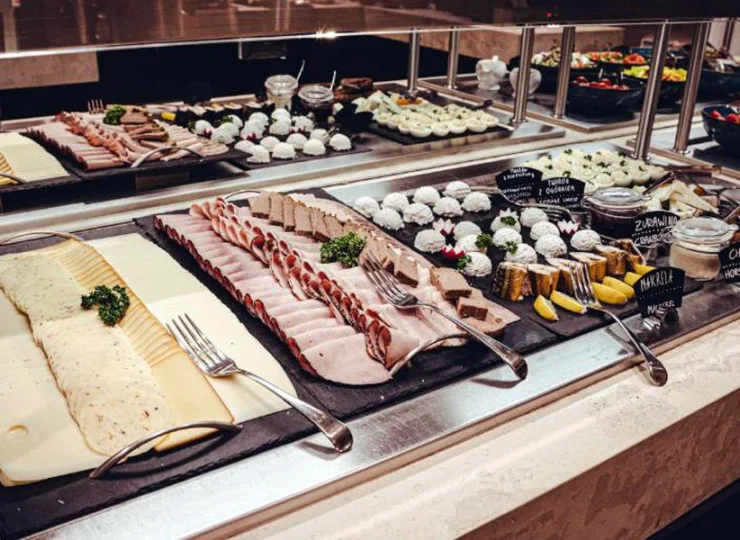 W bufecie śniadaniowym znajdziecie różnorodne smaki