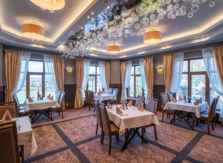 Hotelowa restauracja 4 Pory Roku
