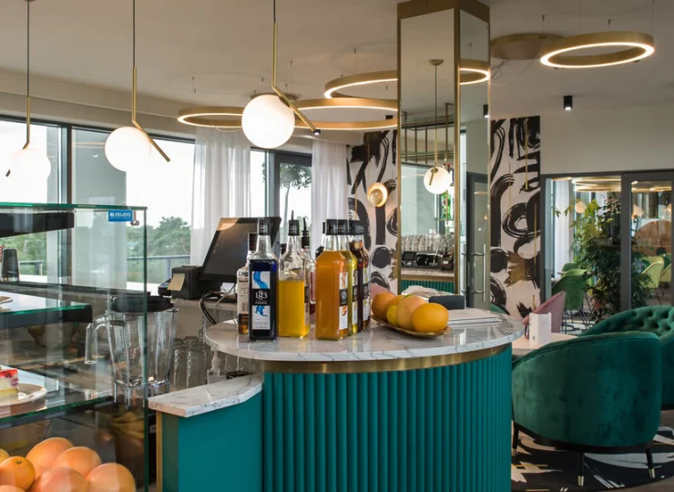 Kawiarnia Horyzont zaprasza na kawę, desery i różne napoje