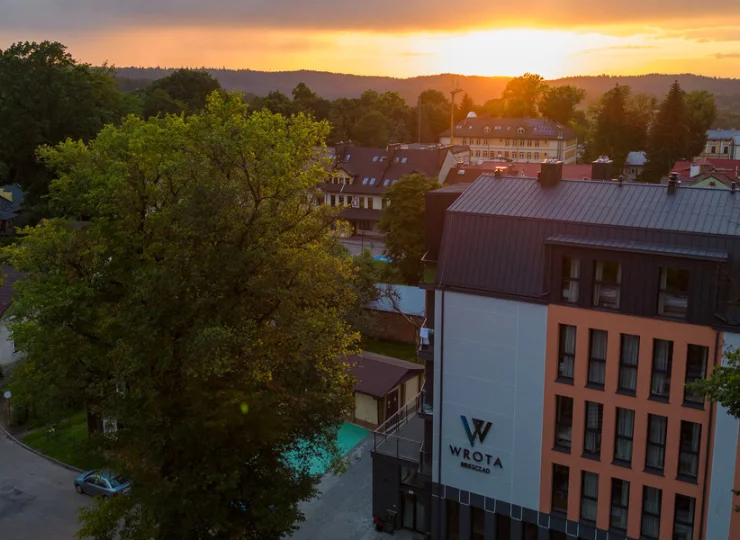 Wrota Bieszczad mieszczą się w centrum Leska
