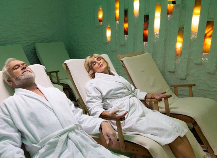 Na drugim piętrze znajduje się strefa Butik SPA i grota solna