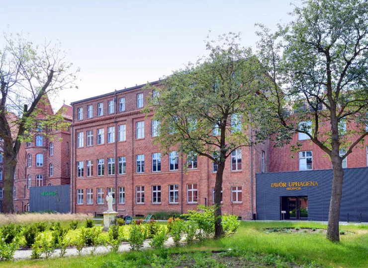 Dwór Uphagena powstał w zabytkowym kompleksie szpitala sięgającym 1800 roku