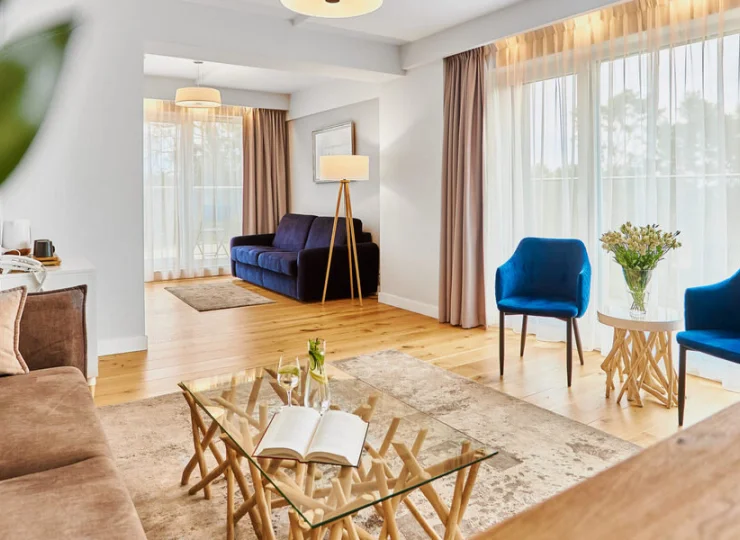 Apartament Promenada z osobną sypialnią i salonem