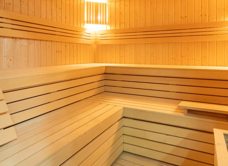 W strefie wellness dorośli odprężą się w saunie i jacuzzi