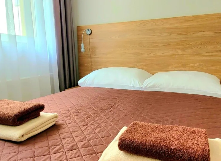 Pokoje urządzono w klasycznym stylu