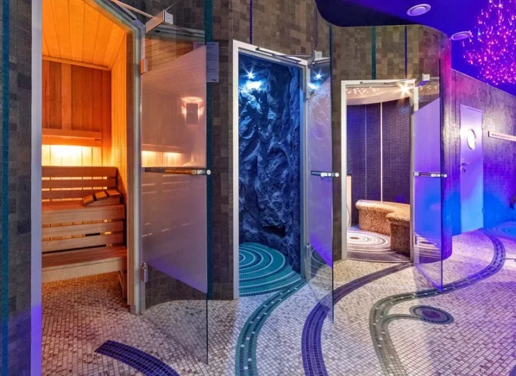 Obiekt posiada jacuzzi, strefę  saun, wypoczywalnię i gabinet SPA