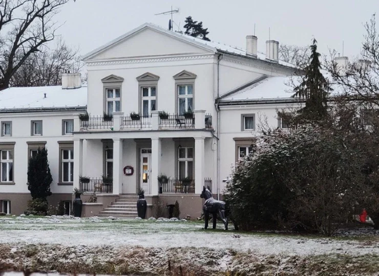 Kameralny Dwór w Podstolicach zapewnia spokojny wypoczynek