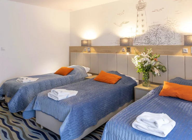 W pokoju 3-osobowym znajdują się 3 wygodne łóżka