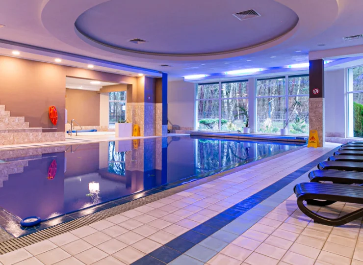 To jeden z niewielu obiektów umożliwiających pobyt z basenem w Pobierowie