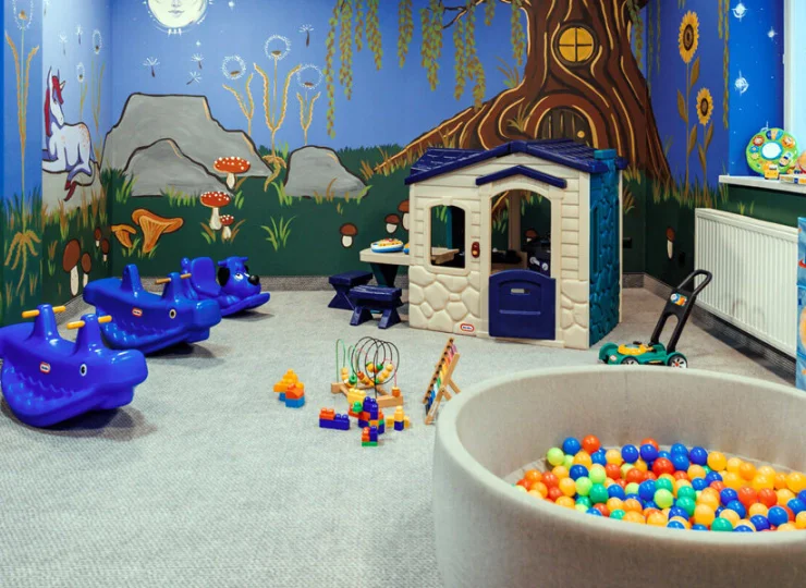 Są tu bezpieczne zabawki dla najmłodszych gości