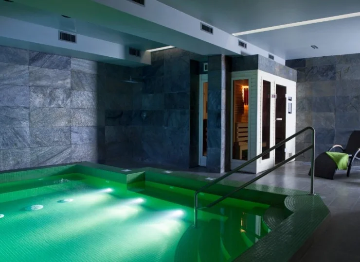 Dużą atrakcją hotelu jest kameralne spa