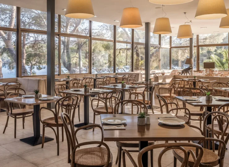 Śniadania, lunche i kolacje są organizowane w formie bufetu