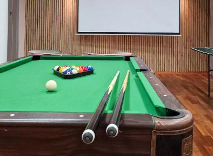 W hotelu można zagrać w bilard i ping-ponga