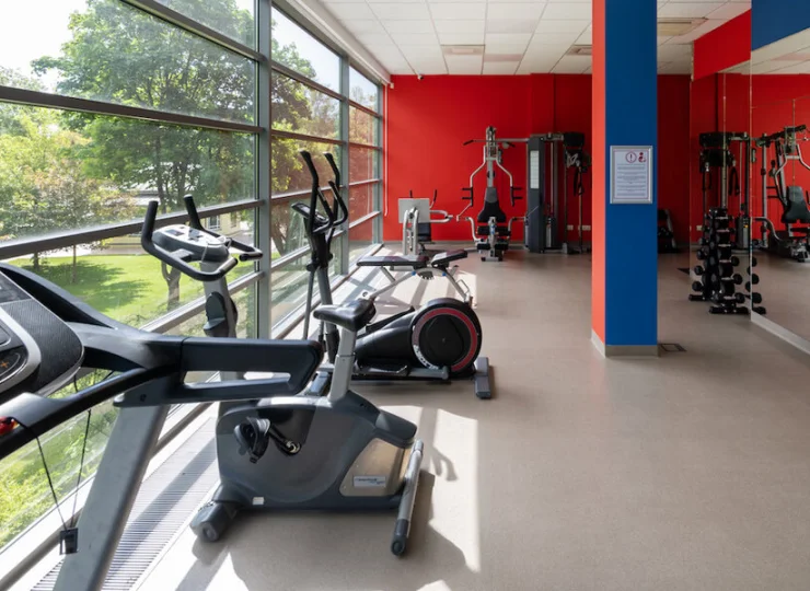Aktywnych gości ucieszy sala fitness z widokiem