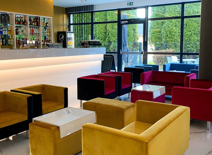 Resort posiada restaurację oraz Lobby bar