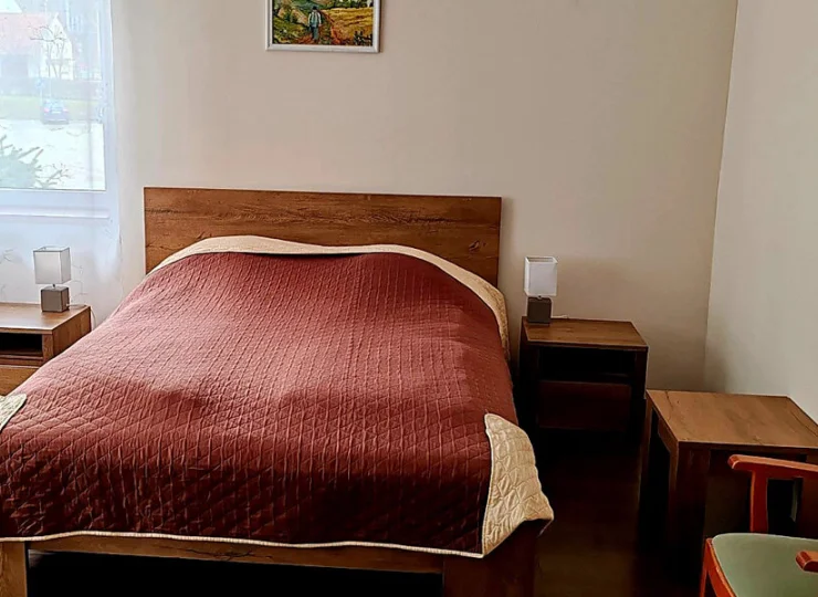 Można wybrać pokój z podwójnym łóżkiem lub dwoma pojedynczymi