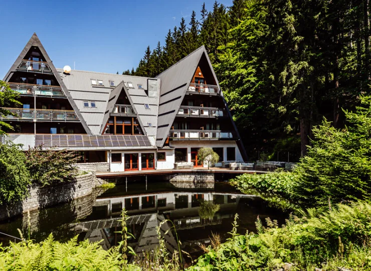 Jelenia Struga Medical SPA to nowoczesny hotel otoczony lasem