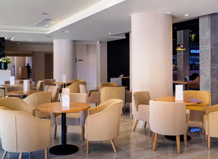 Kulinarne doznania uzupełnia lobby bar
