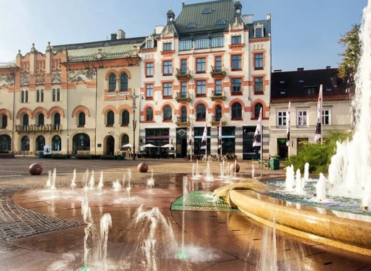 Antique Apartments mieszczą się przy samym Placu Szczepańskim