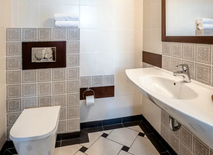 Każdy pokój ma własną łazienkę z prysznicem