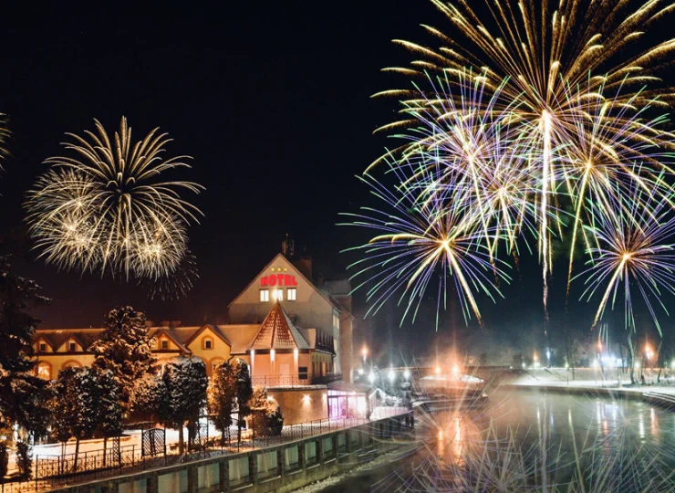 Hotel nad Pisą zaprasza na Bal Sylwestrowy z bogatym menu i muzyką na żywo