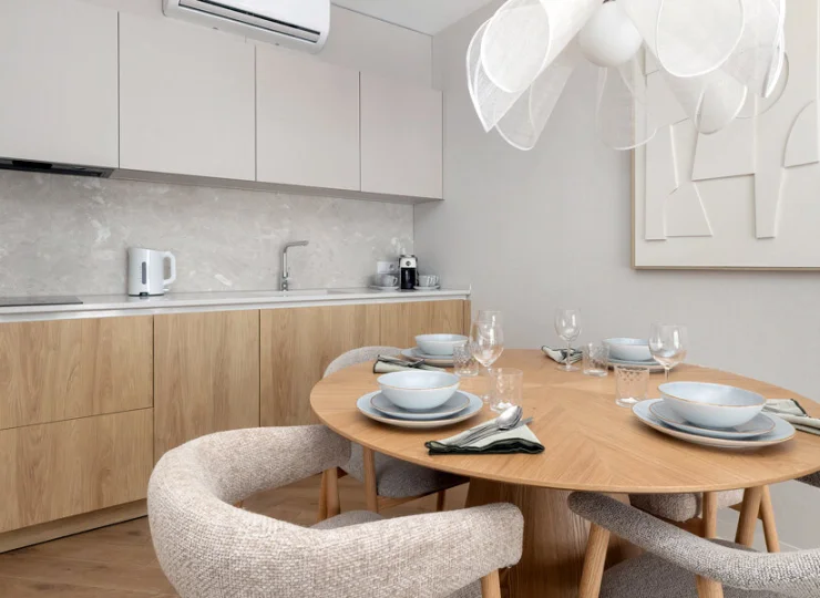 Aneks kuchenny jest kompleksowo wyposażony