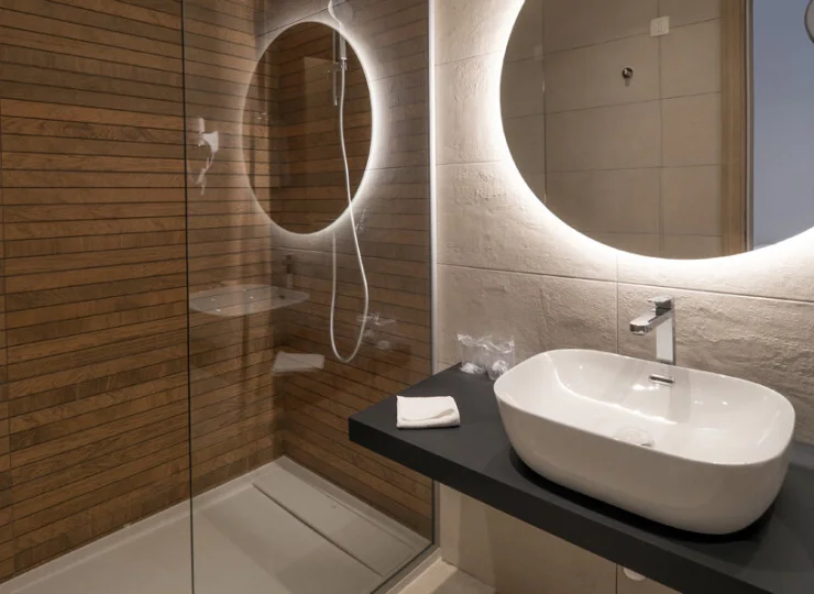 Każdy pokój ma łazienkę z prysznicem