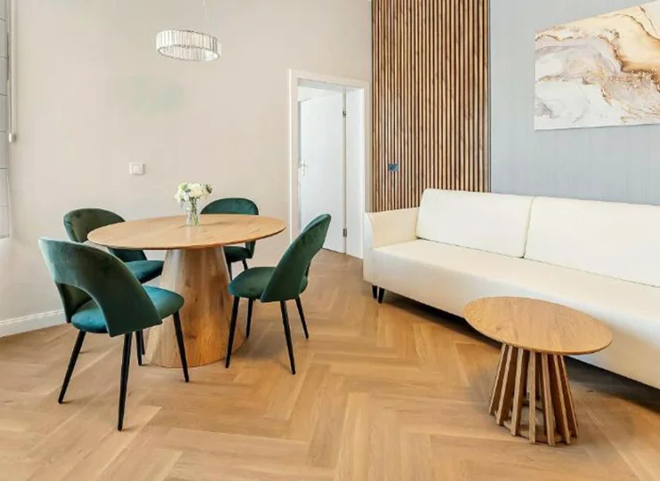 Apartament 2+2 z sauną jest dwupokojowy