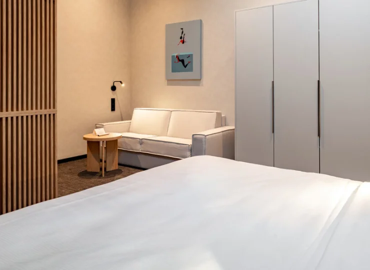 Pokoje są nowoczesne i wygodne