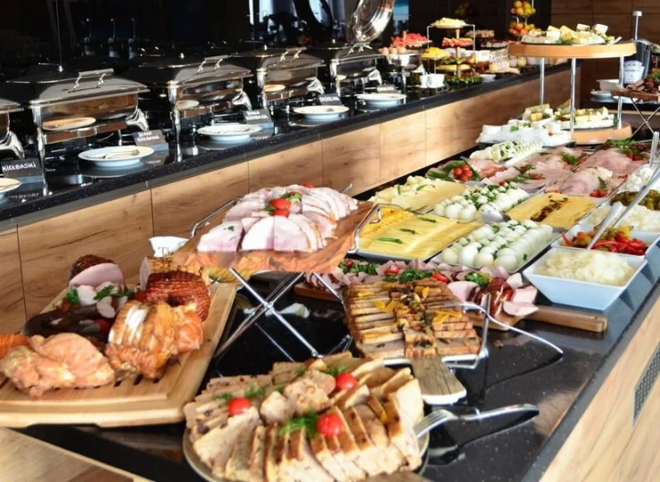 Bufety są pyszne i przygotowane na bazie świeżych produktów