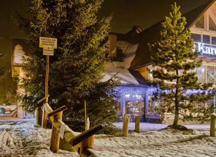 Zimą Białka Tatrzańska jest chętnie wybierana przez fanów narciarstwa