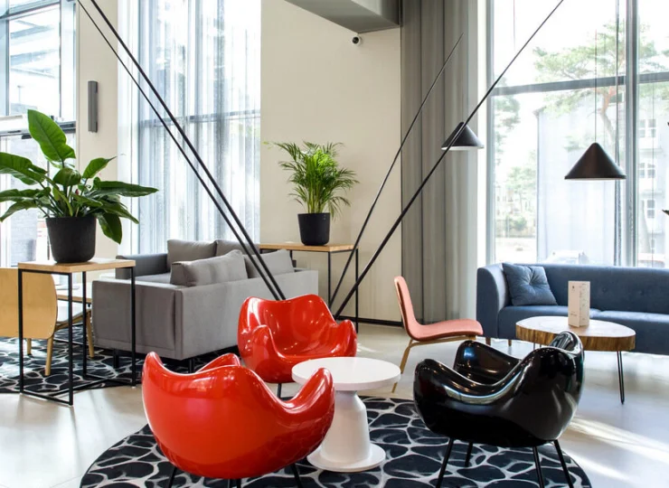 Stylowe wnętrza lobby budują atmosferę już od wejścia
