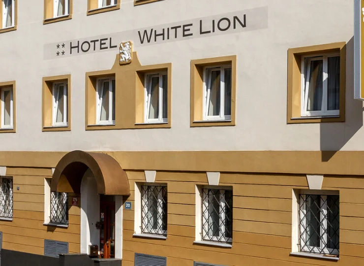 4* hotel White Lion w Pradze