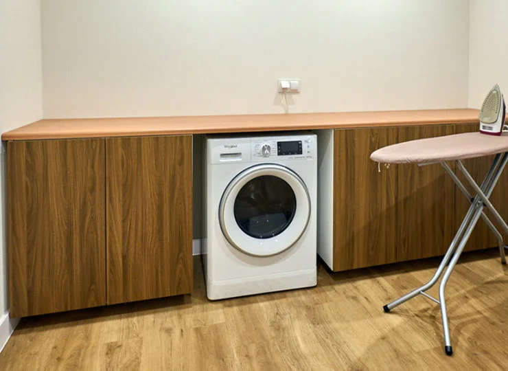 Goście mogą korzystać też z pralki oraz zestawu do prasowania