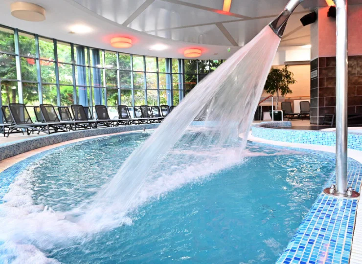 Hunguest Hotel Eger & Park z basenami