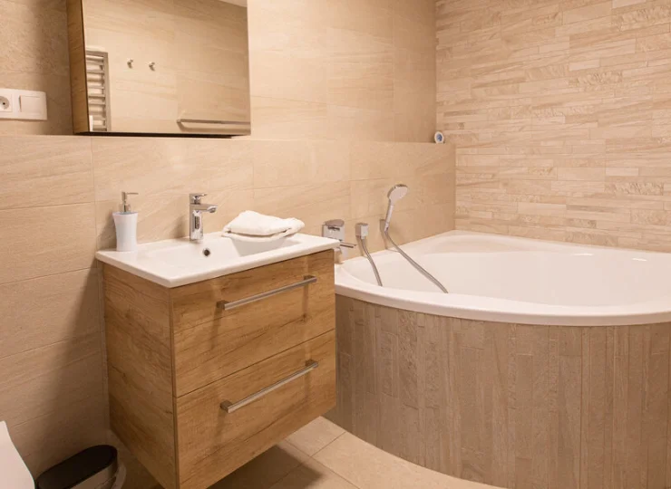 W łazience apartamentu prezydenckiego jest wanna